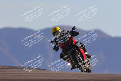 media/Nov-06-2023-Moto Forza (Mon) [[ce023d0744]]/4-Beginner Group/Session 5 (Turn 9)/